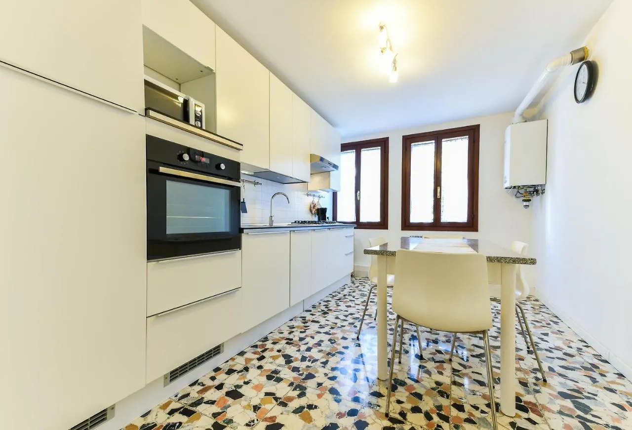 Mimosa Apartment 베니스